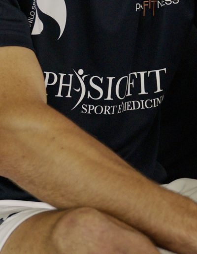 fisioterapia-ginocchio-atleta-calciatore